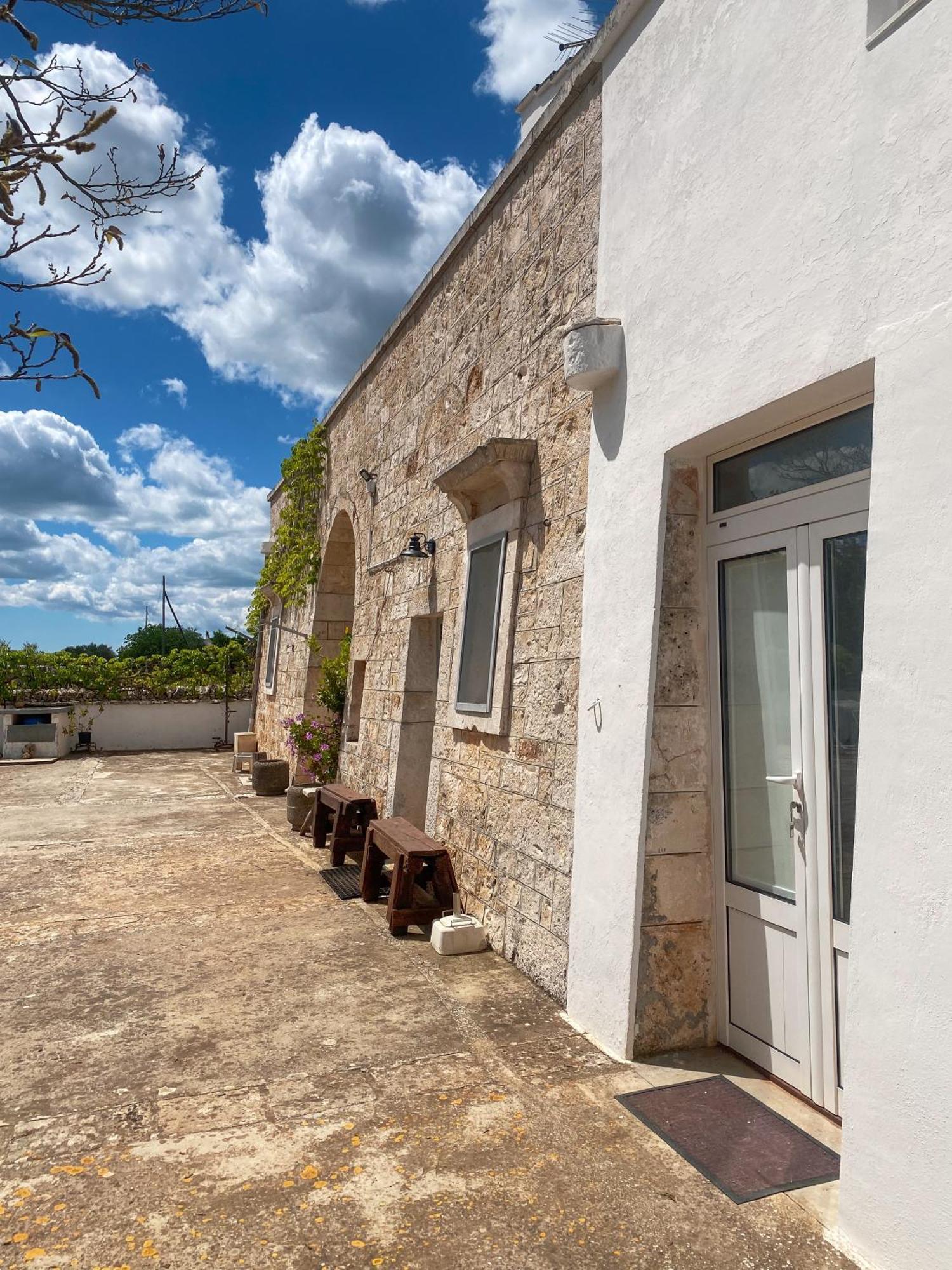 Trullo Pinto Apartment Locorotondo Ngoại thất bức ảnh